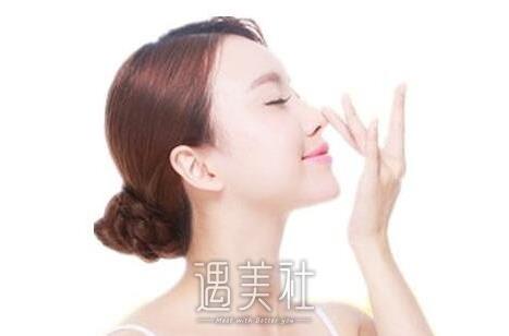 北京注射玻尿酸隆鼻怎么收费?会比其他材料贵吗?